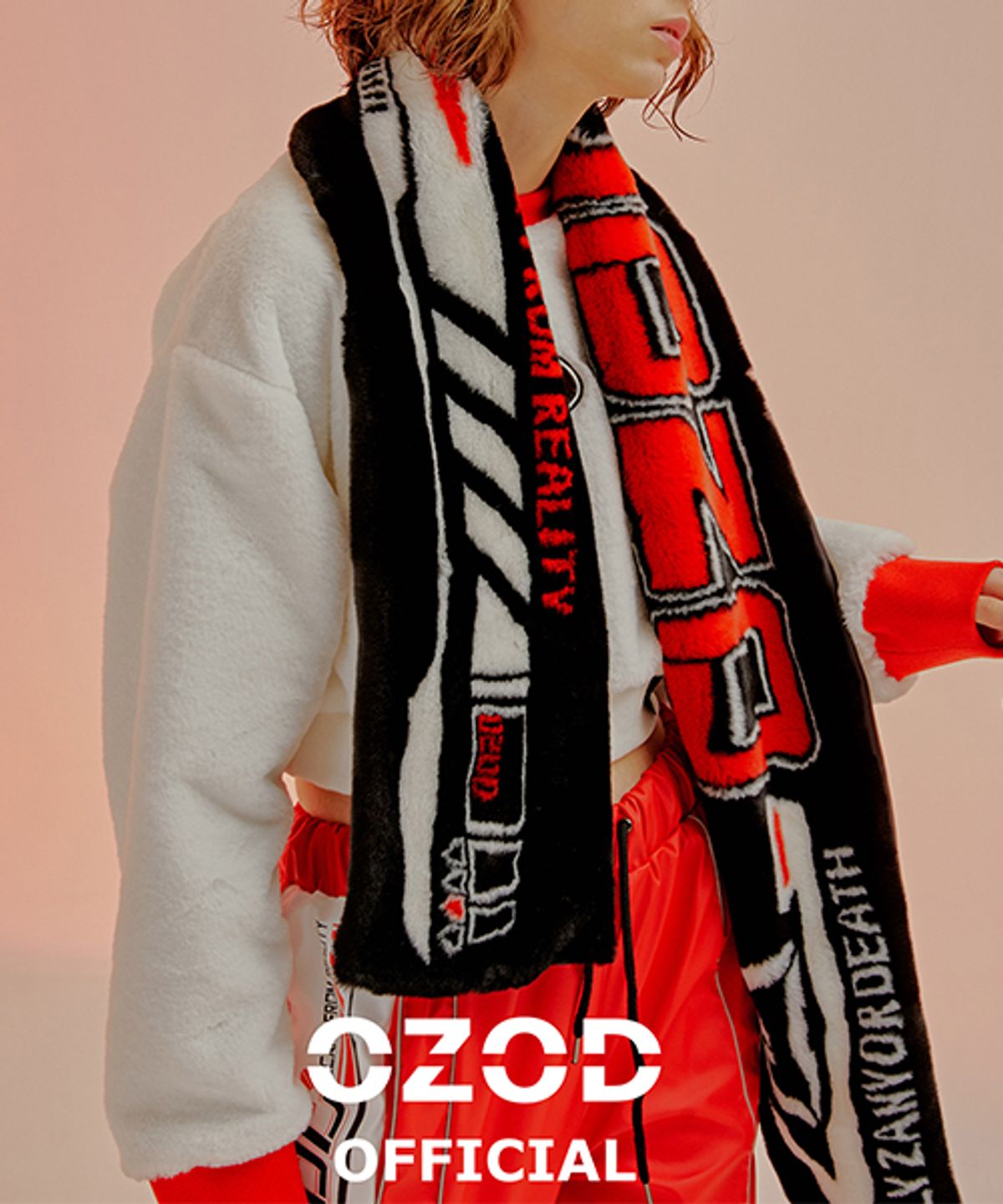 어져드(OZOD) 로고 퍼 머플러