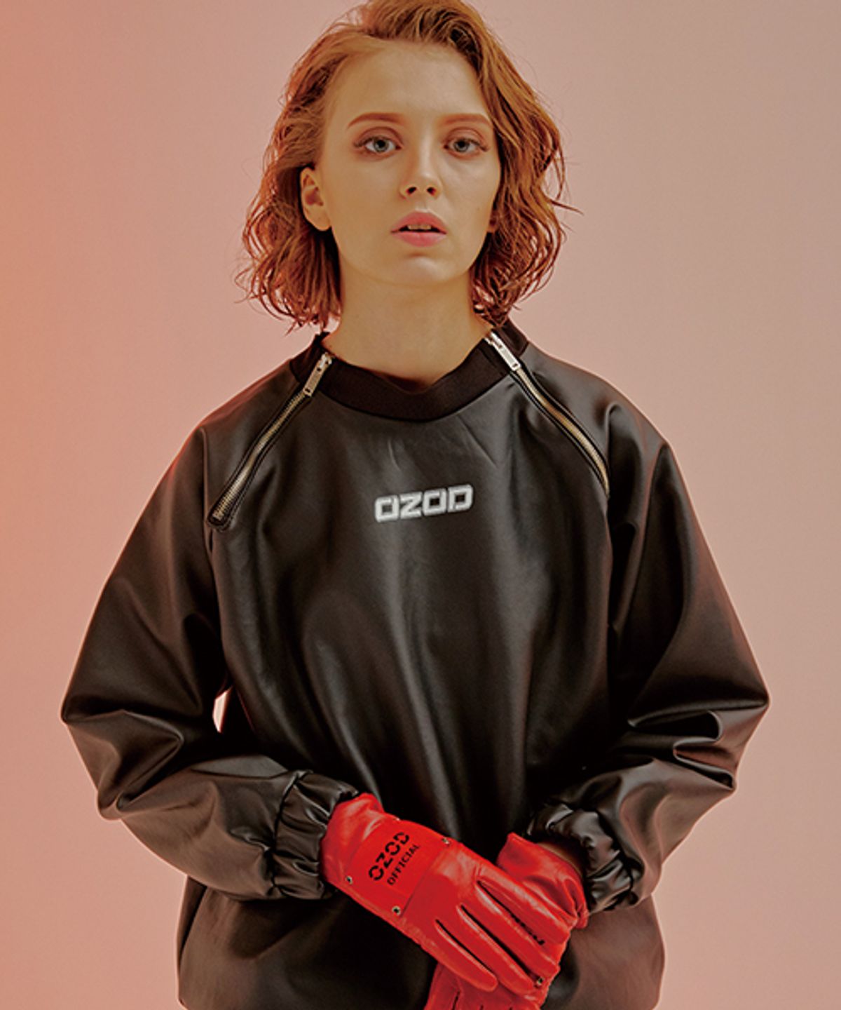 어져드(OZOD) 지퍼 맨투맨