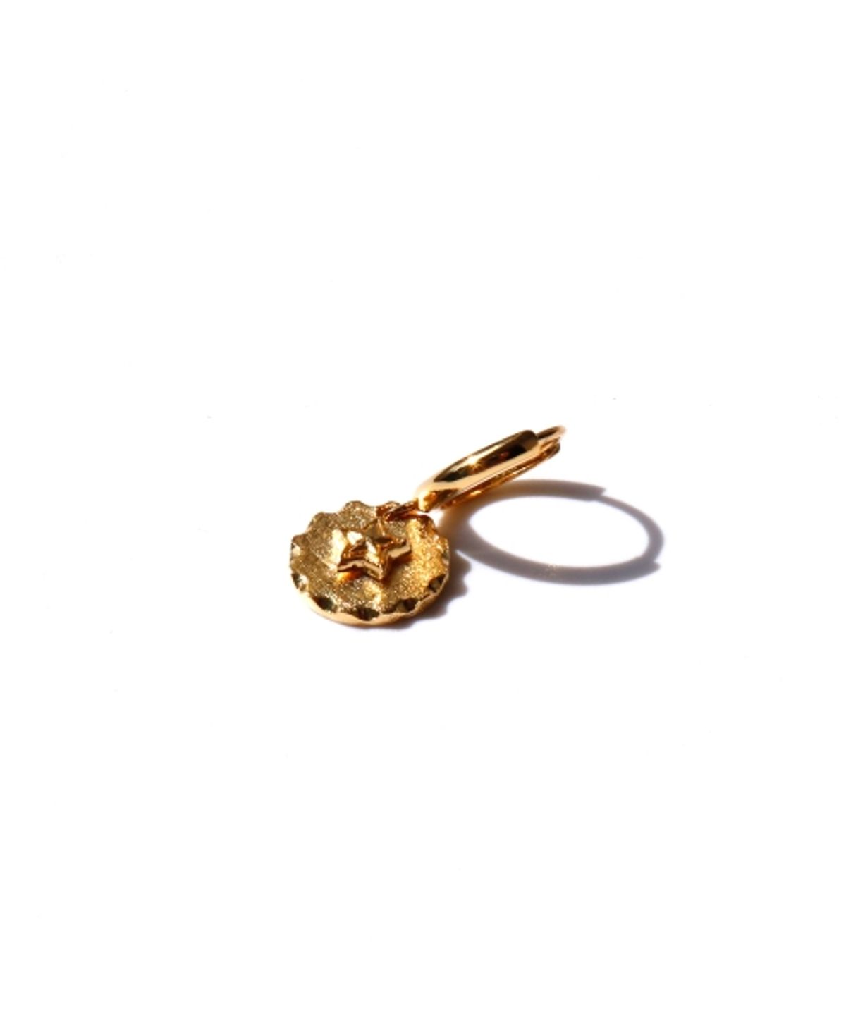 봉보(BONBEAU) Antique pendant gold onetouch Earring 골드 팬던트 포인트 드롭 원터치링 귀걸이