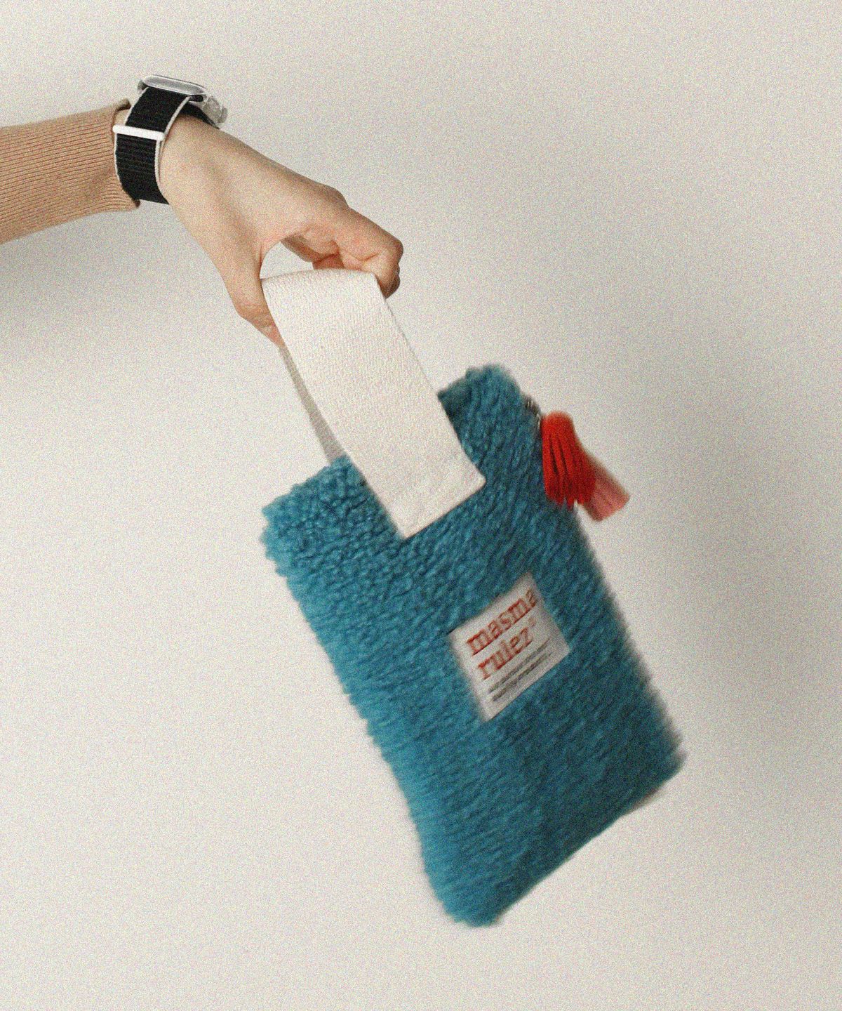 마스마룰즈(MASMARULEZ) Strap pouch _ Fleeced Blue