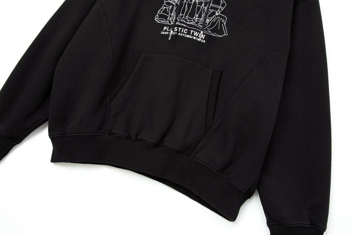 태우(TAEWOO) Plastic twin Embroidery Hoodie Black