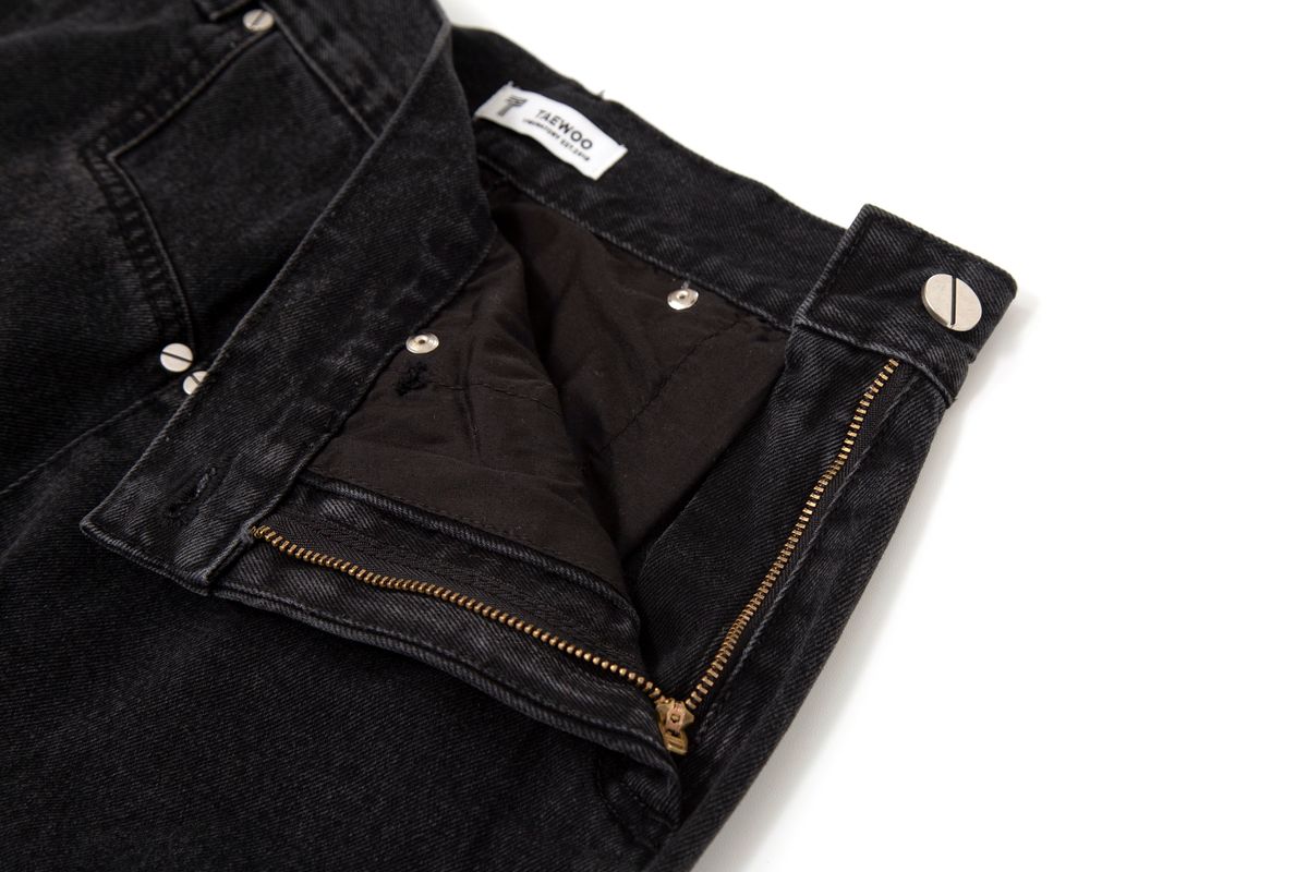 태우(TAEWOO) Deconstructed Denim Jean Black