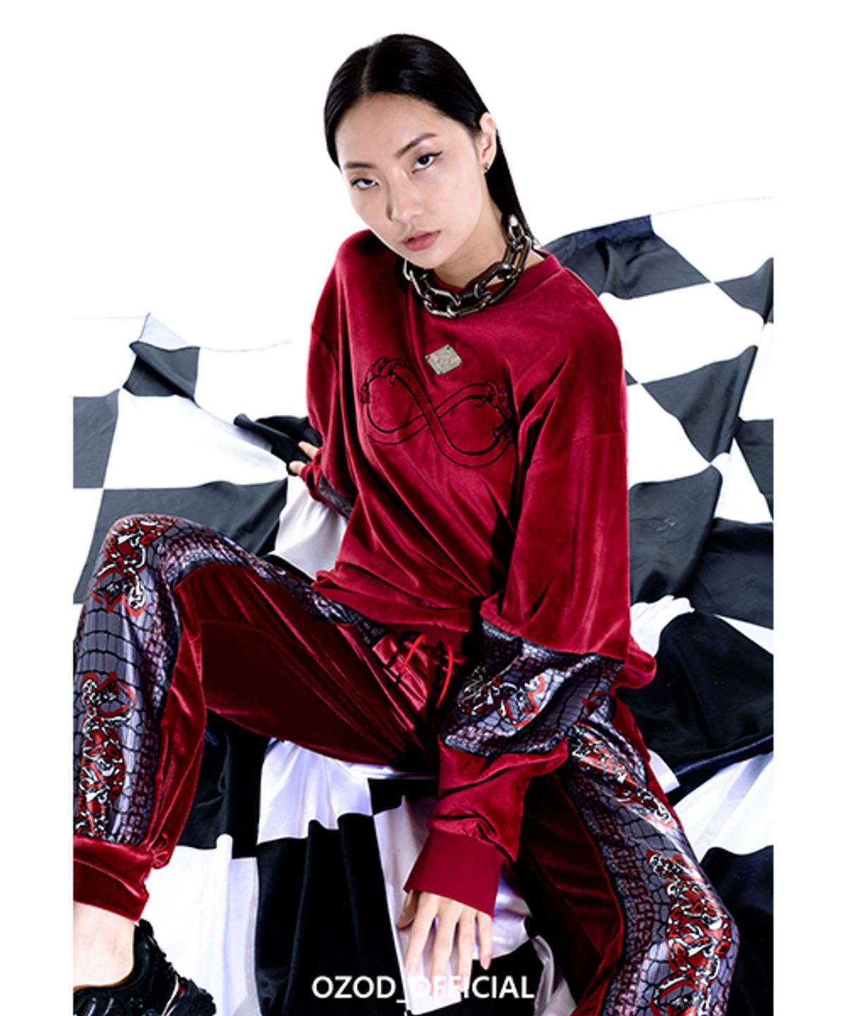 어져드(OZOD) 벨벳 스네이크 팬츠_와인
