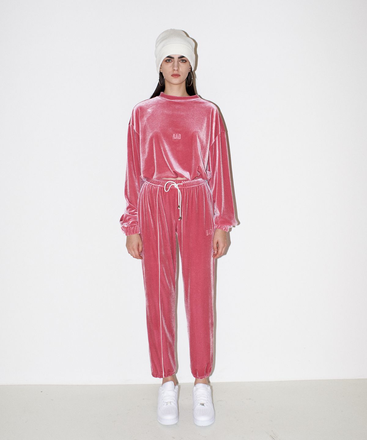 채뉴욕(CHAENEWYORK) Bad Velvet jogger pants [Pink]