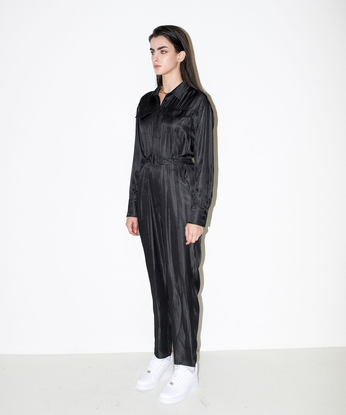 채뉴욕(CHAENEWYORK) Silky silky Jumpsuit [Black]