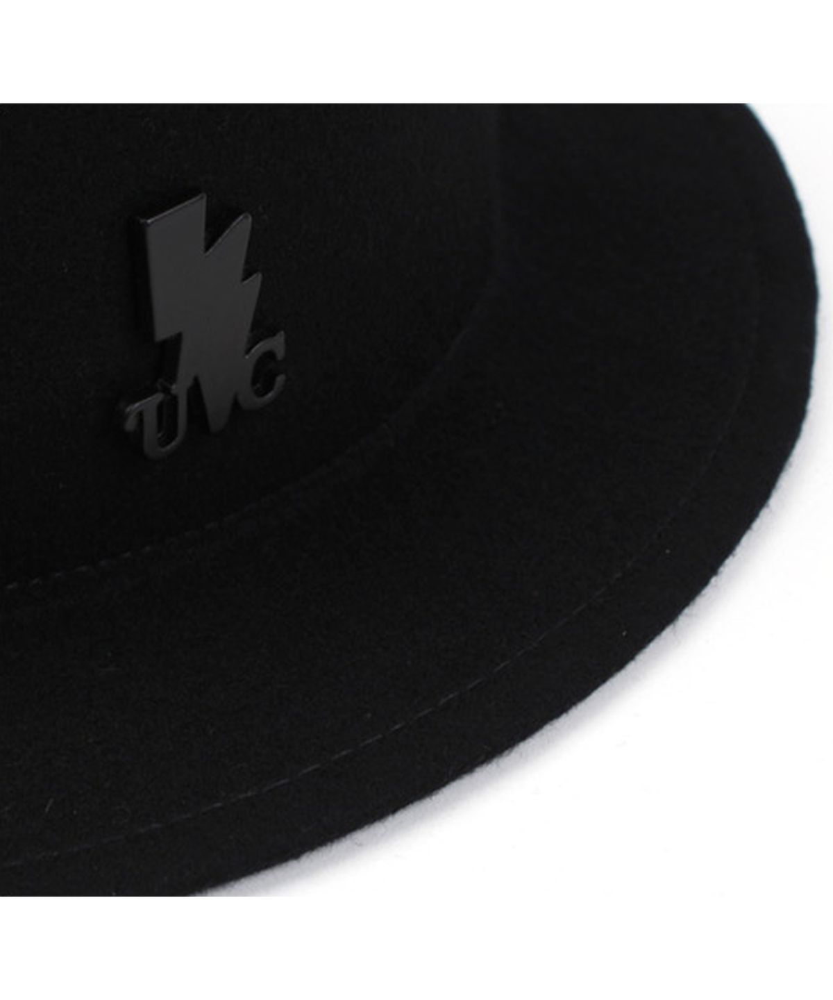 유니버셜 케미스트리(UNIVERSAL CHEMISTRY) Black Flat Short Wool Fedora BK 숏페도라