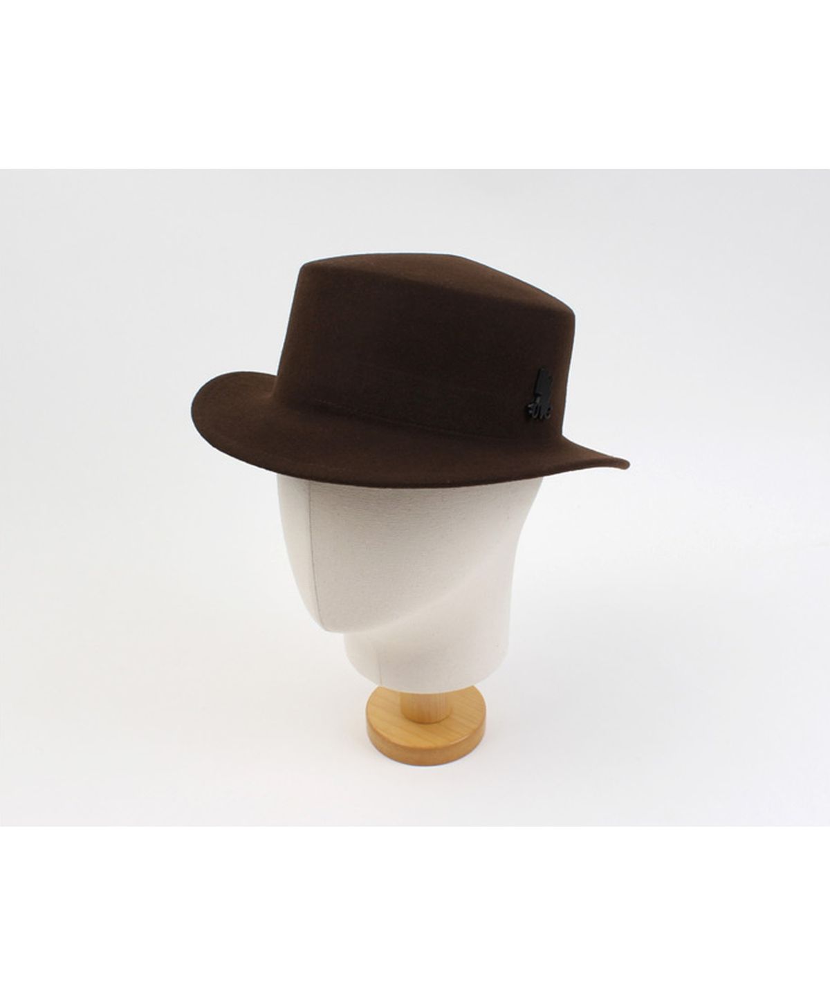 유니버셜 케미스트리(UNIVERSAL CHEMISTRY) Brown Flat Short Wool Fedora 숏페도라