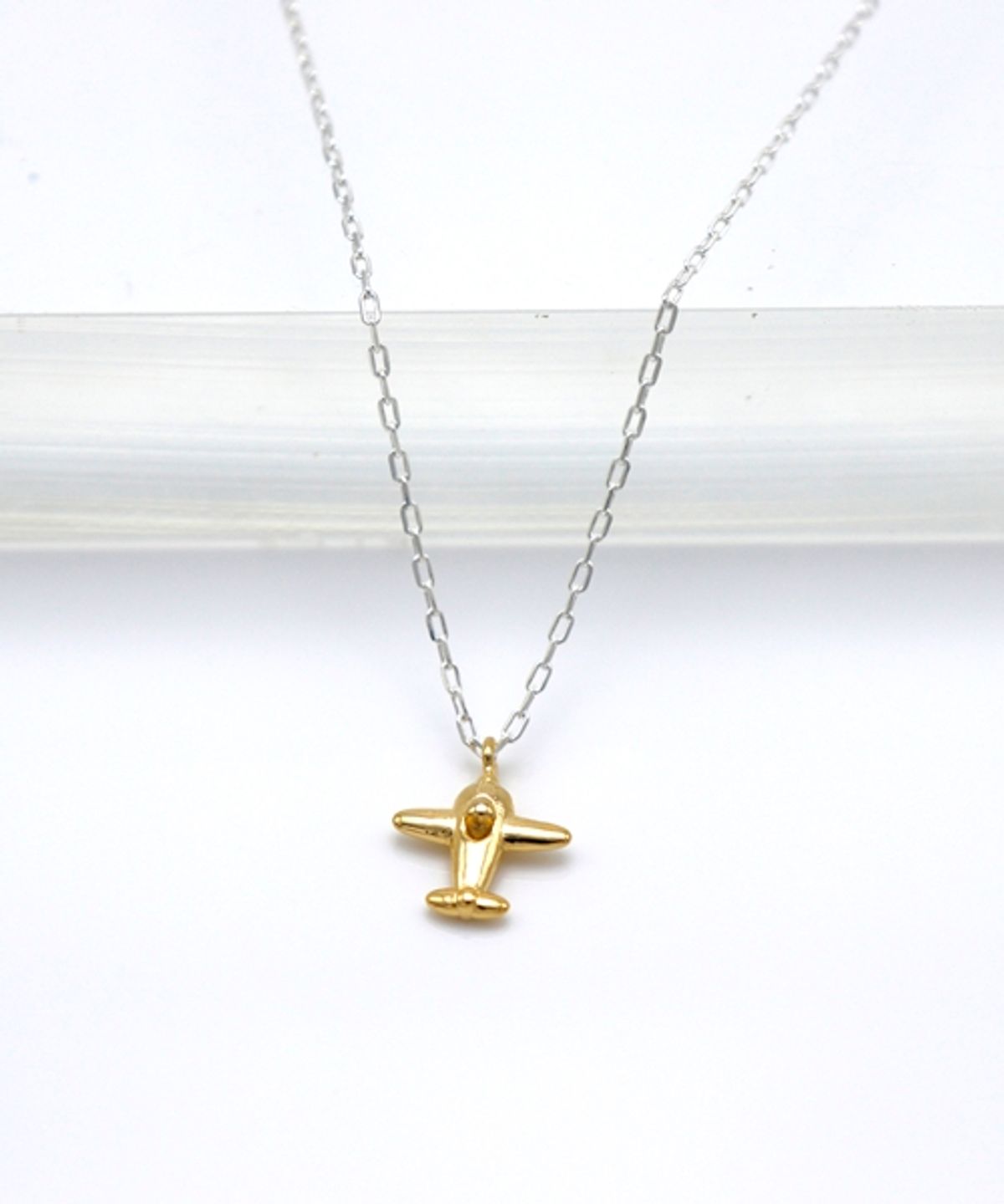 봉보(BONBEAU) Tiny airplane pendant simple Necklace 비행기 팬던트 실버 체인 목걸이
