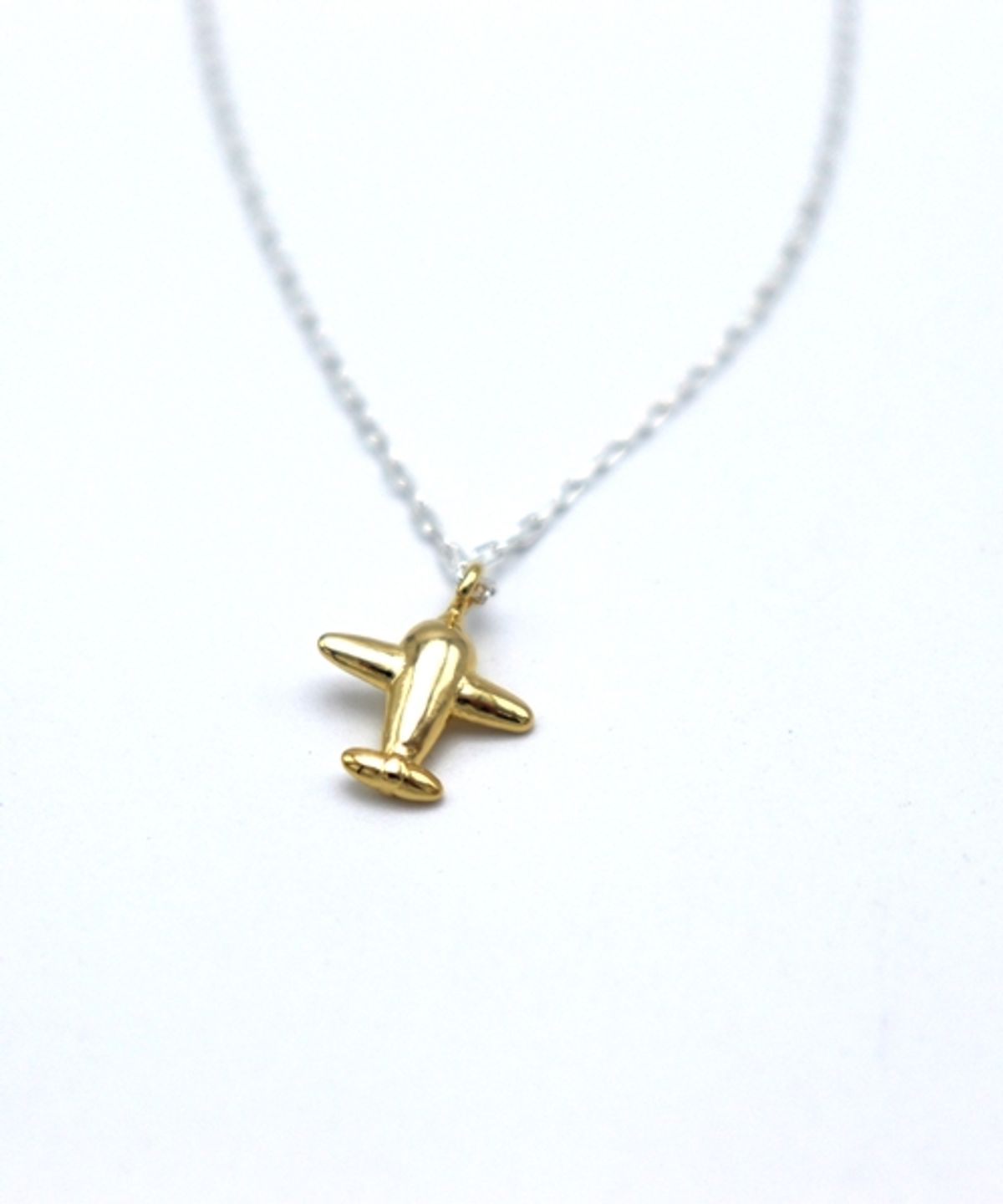 봉보(BONBEAU) Tiny airplane pendant simple Necklace 비행기 팬던트 실버 체인 목걸이