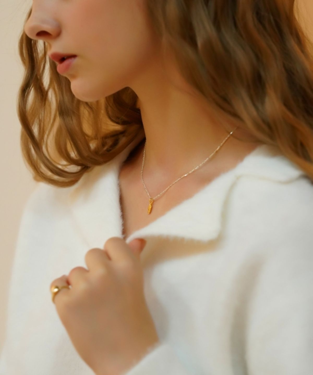 봉보(BONBEAU) Tiny leaf pendant simple Necklace 나뭇잎 팬던트 실버 체인 목걸이