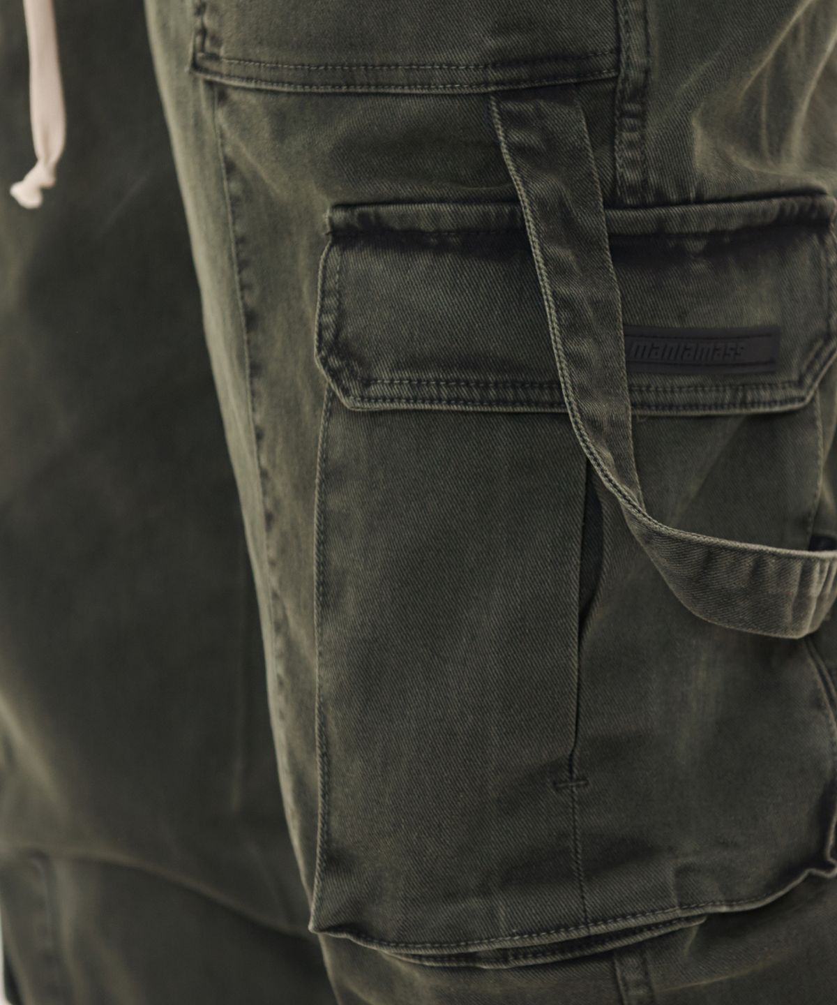 매니아매스(MANIAMASS) GARMENT DYEING WASHING MULT PANTS ID CARGO GD 20
