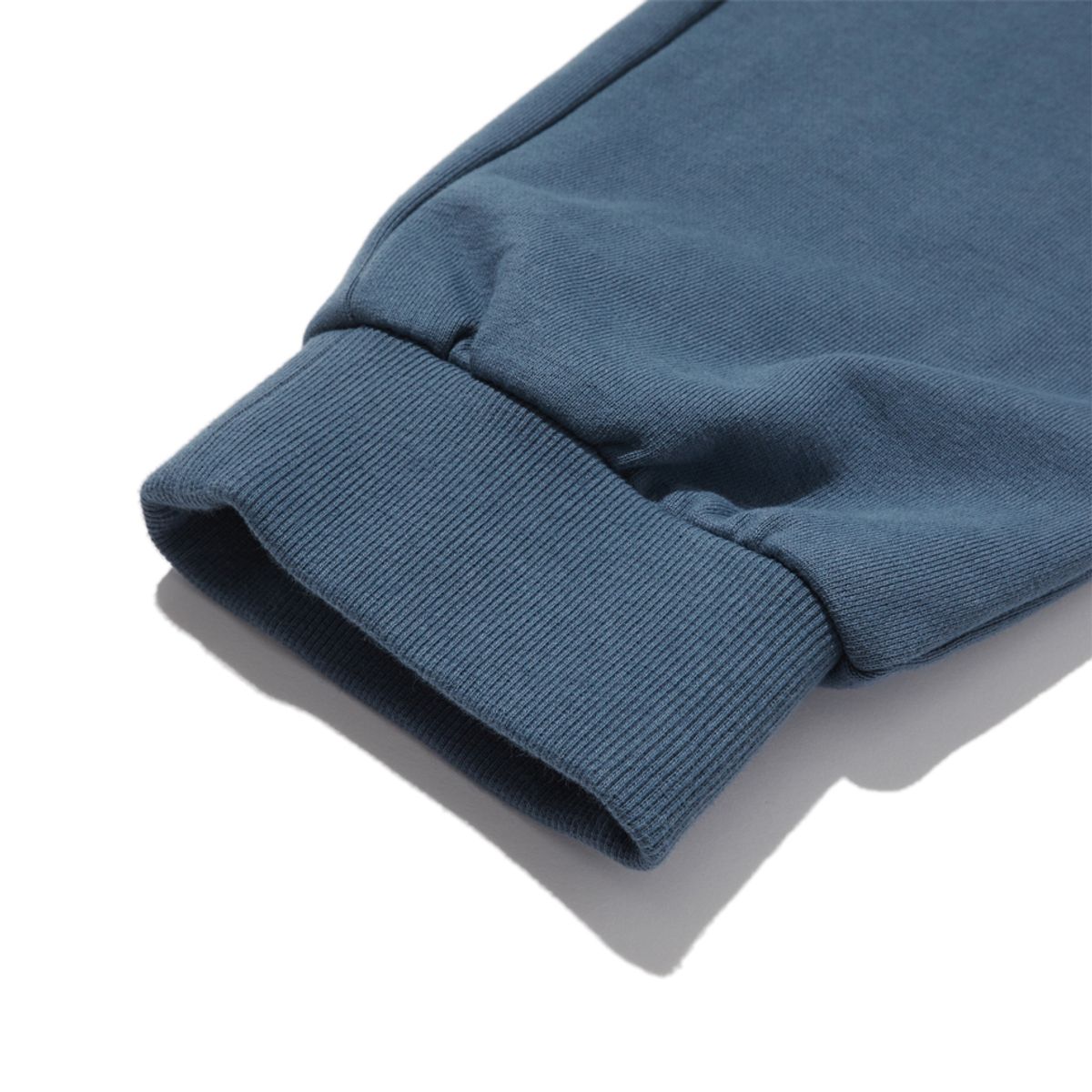 브라이언베리(BRIAN BERRY) VINTAGE LABEL SWEAT PANTS_HAZY BLUE
