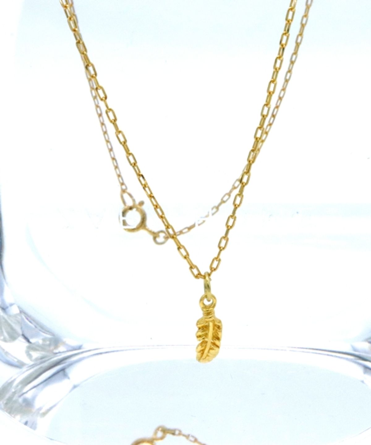 봉보(BONBEAU) Tiny leaf pendant point Necklace 나뭇잎 팬던트 골드 체인 목걸이