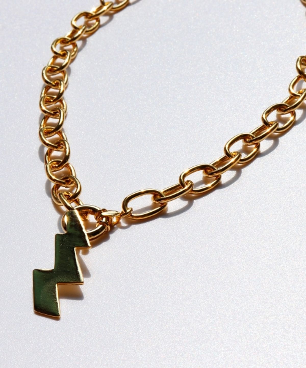 봉보(BONBEAU) Edge pendant bold chain Necklace  썬더 팬던트 볼드 골드 체인 목걸이