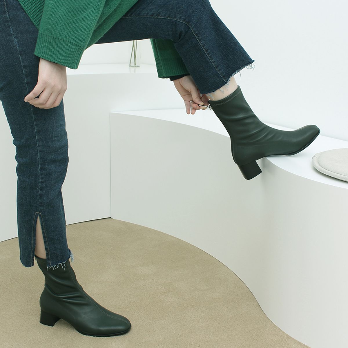 케리제이드(KERRIJADE) Midi Size Socks Boots_DeepGreen