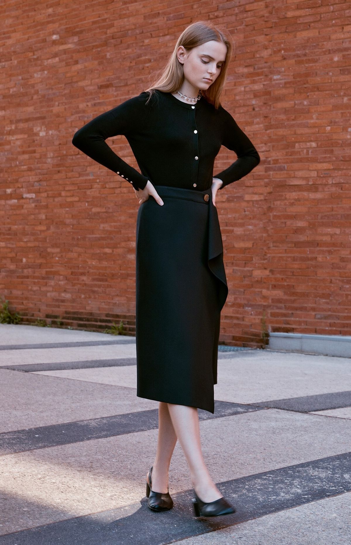 라인 스튜디오 원(LINE STUDIO ONE) ruffle detail wrap skirt JWSKKK4100