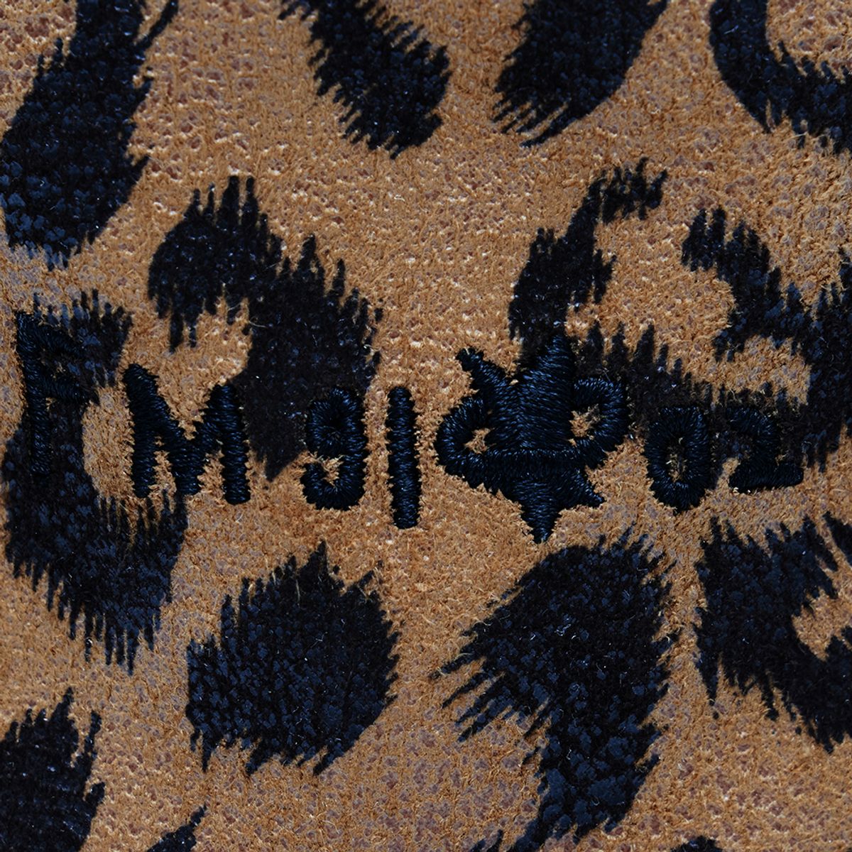 에프엠9102(FM91.02) BIG WAVE leopard BUCKET HAT toffee