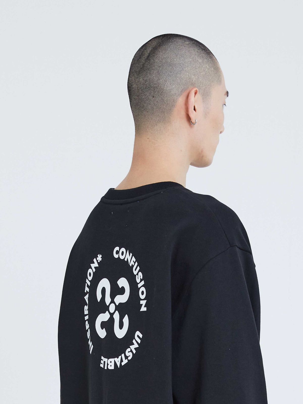 201브리드(201BREED) 201 Basic Logo Sweatshirts(Black)