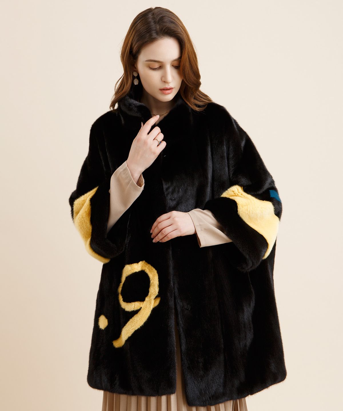 발로레나인(VALORE.9) 닷 나인 케이프_DOT NINE CAPE