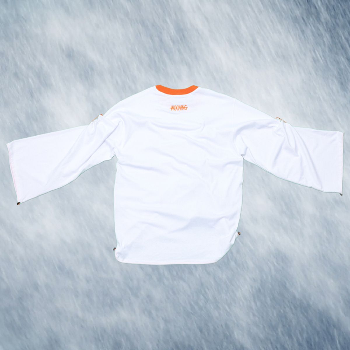 우빙(WOOVING) CREASE PIN SLEEVE (WHITE)