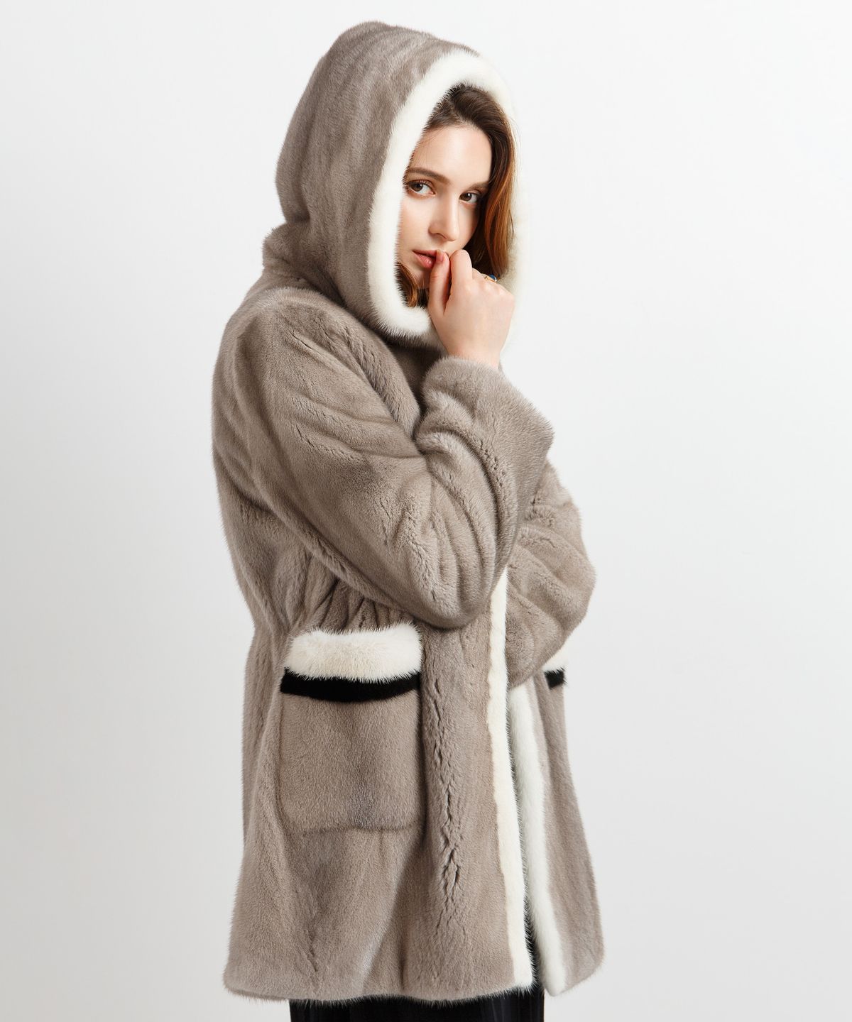 발로레나인(VALORE.9) 트리밍크 후디 코트_TRIMMINK HOODY COAT