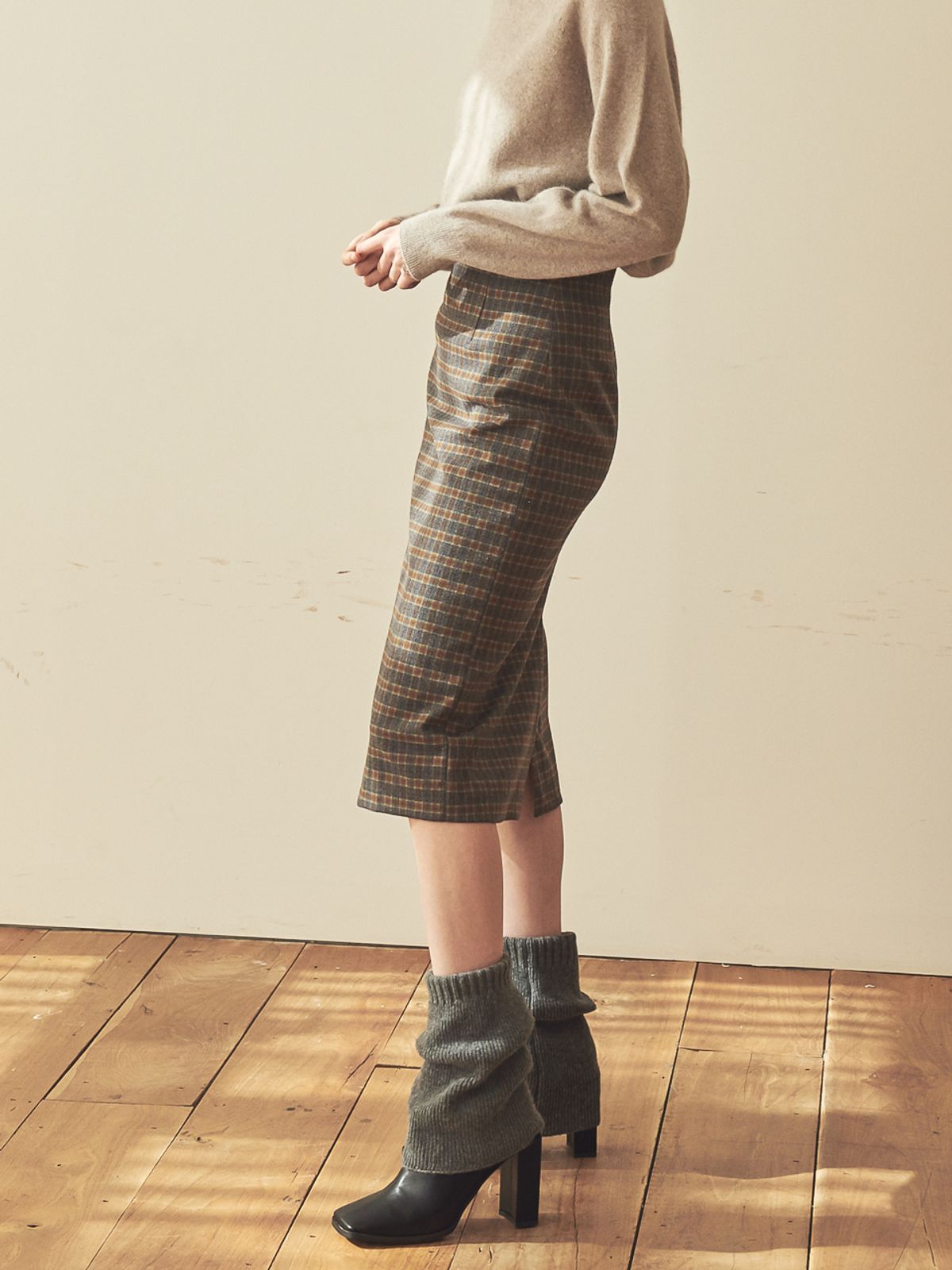 아쿠드(ACUD) SLIM PENCIL SKIRT_CH.GREY