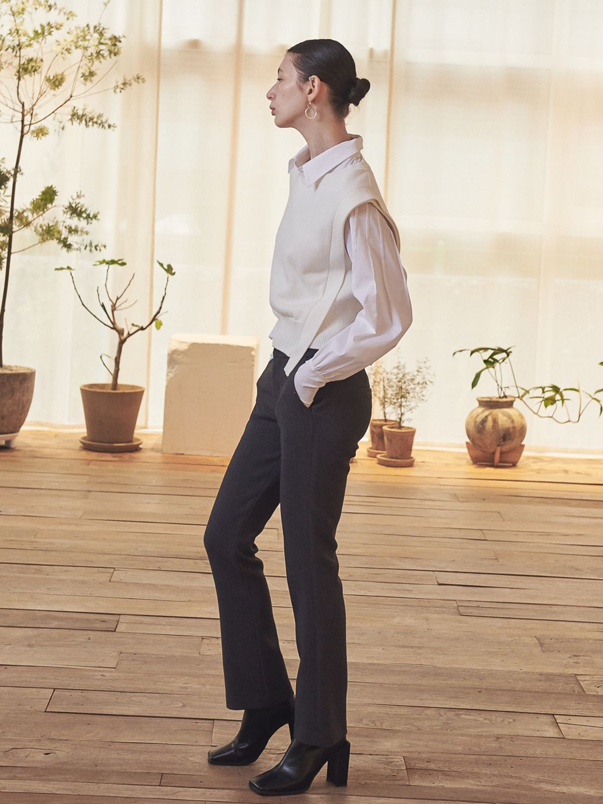 아쿠드(ACUD) SLIM BOOTCUT PANTS_BLACK