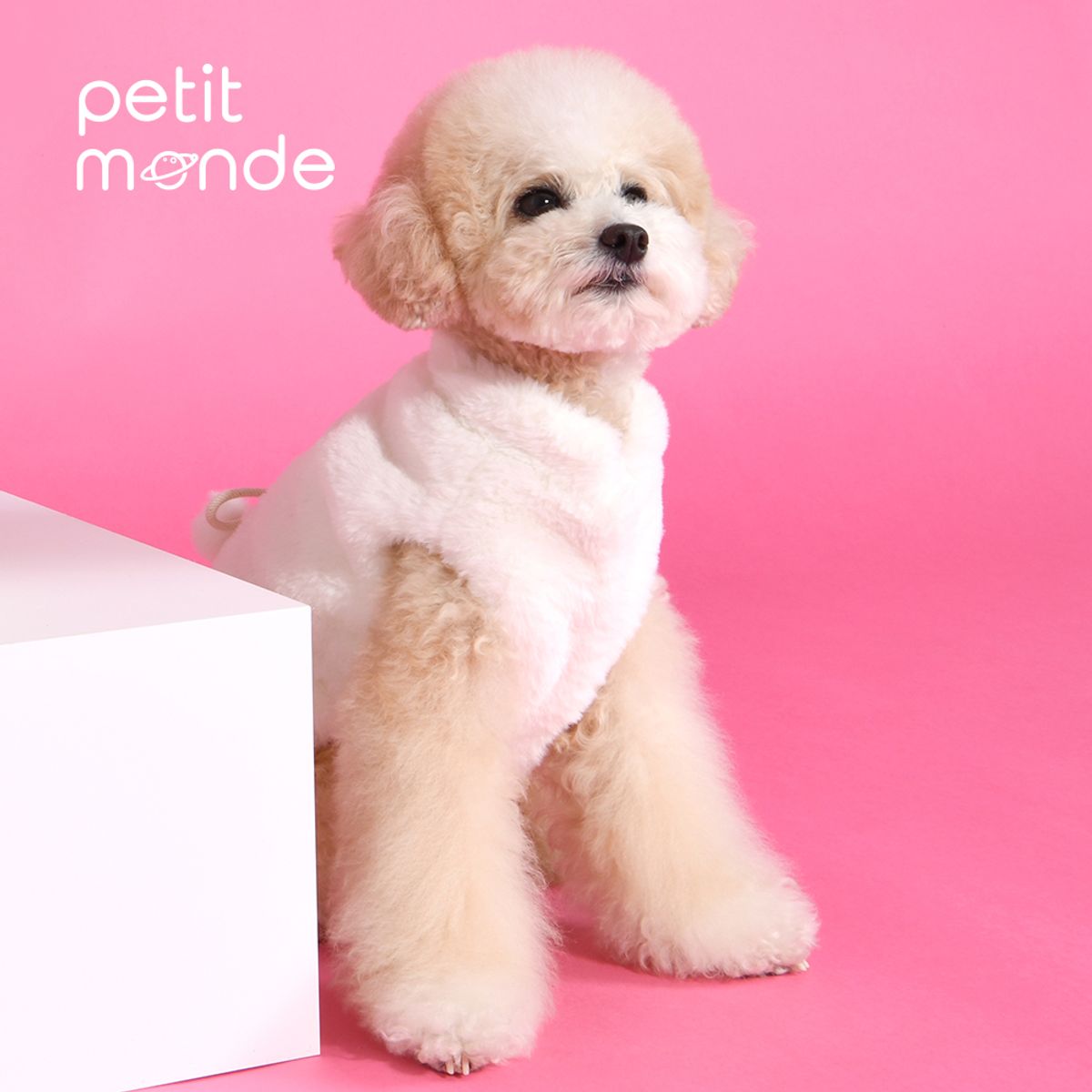 쁘띠몽드(PETIT MONDE) 밍크 퍼 스트링 베스트 화이트