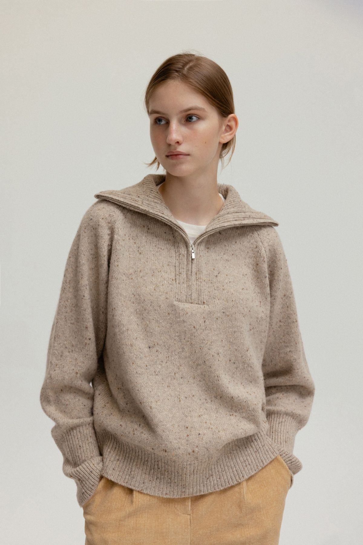 앤니즈(ANDNEEDS) Nep wool halfneck zip-up knit (beige)