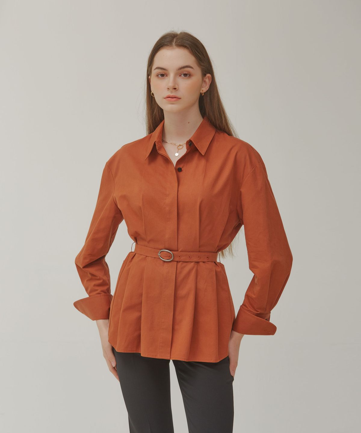포지티브 바이브(POSITIVE VIBE) Waist tuck detail shirt(Brown)