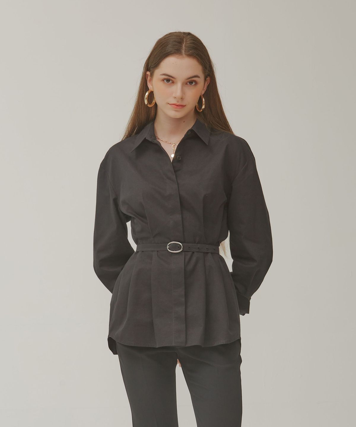 포지티브 바이브(POSITIVE VIBE) Waist tuck detail shirt(Black)