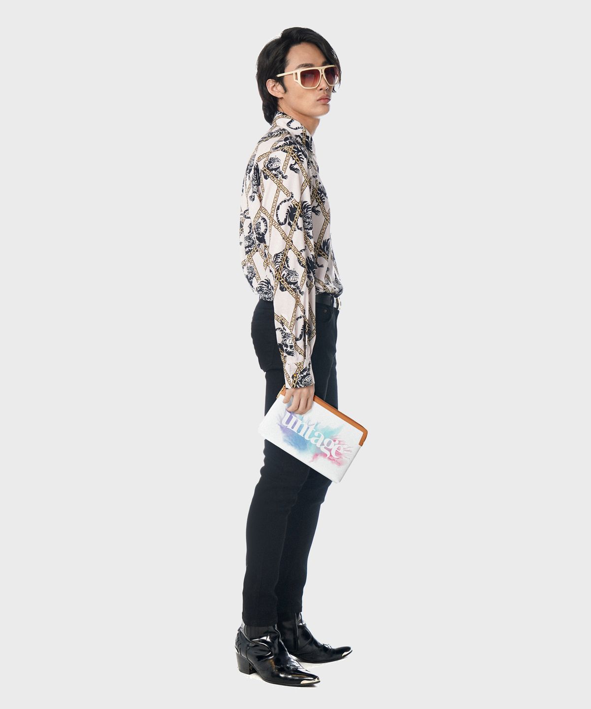 언티지(UNTAGE) 아트웍 로고 클러치백(UNISEX)_UTA-FM21