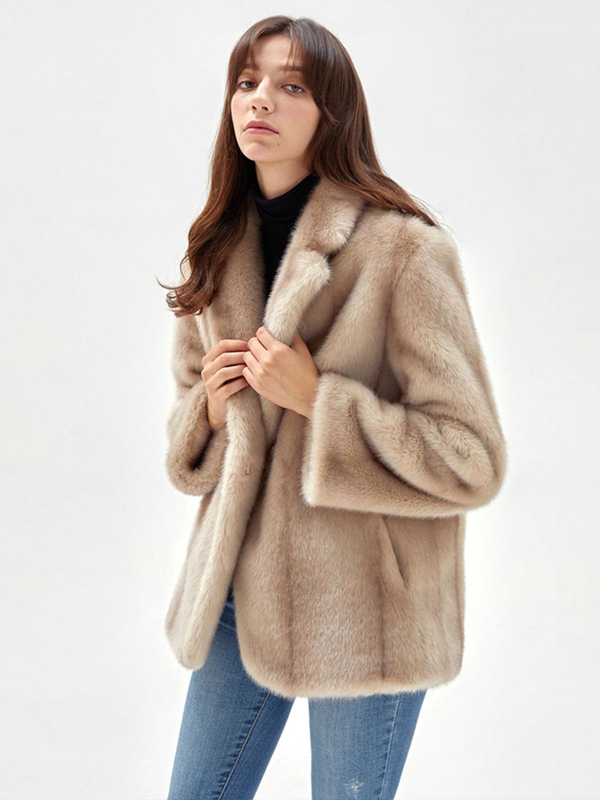 해브레스(HAVELESS) JENNIE FAUX FUR MUSTANG JACKET BEIGE