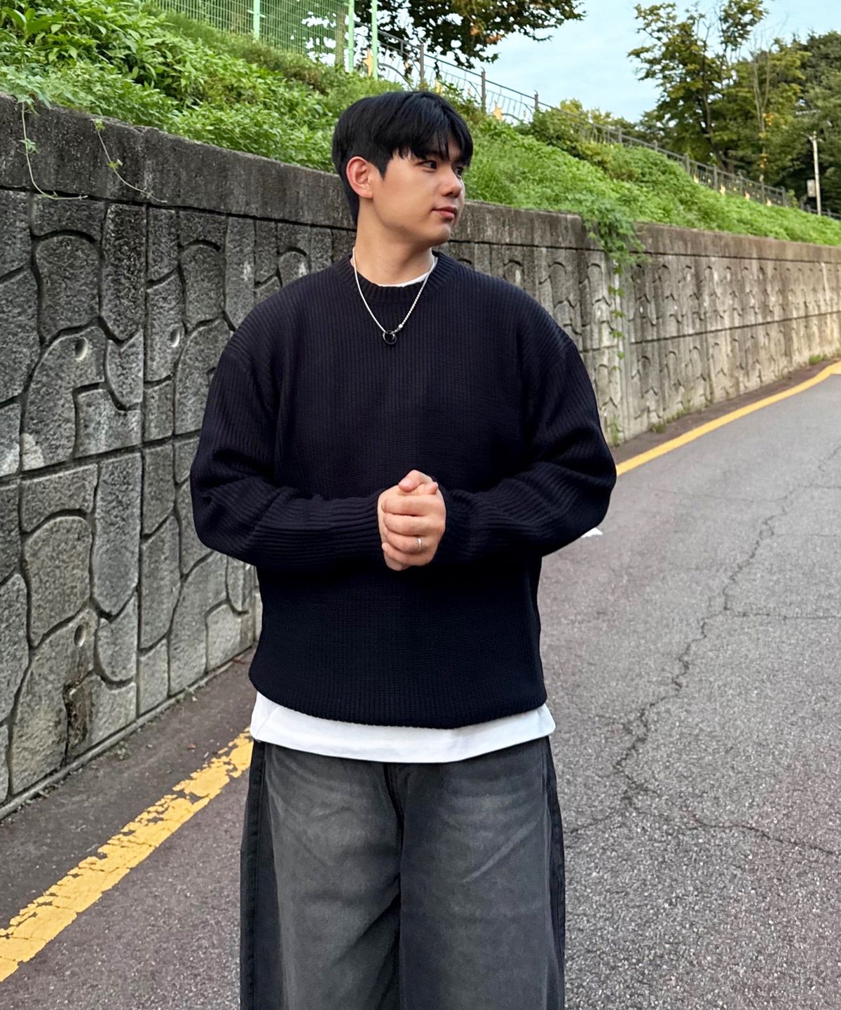 블론드나인(BLOND9) 크루넥 리브 니트 스웨터_네이비