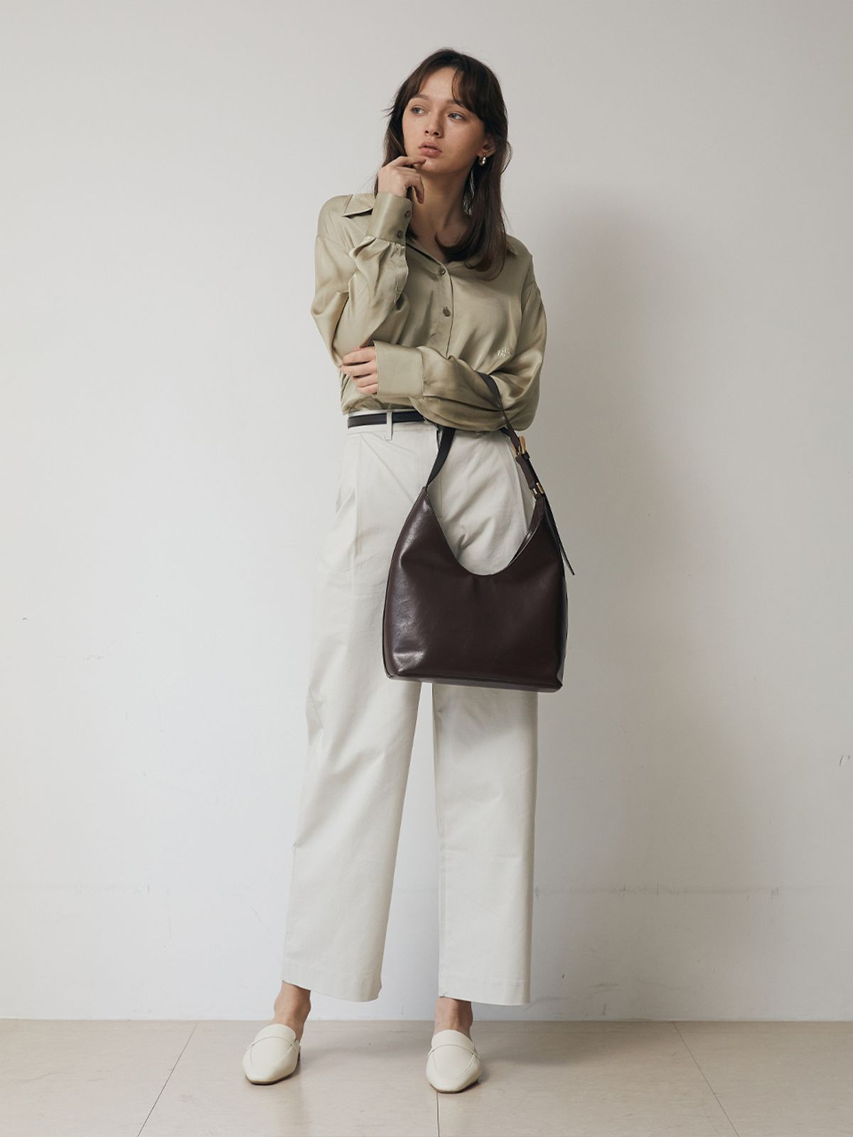 러브참(LOVECHARM) [셀레네 호보백] Selene hobo bag