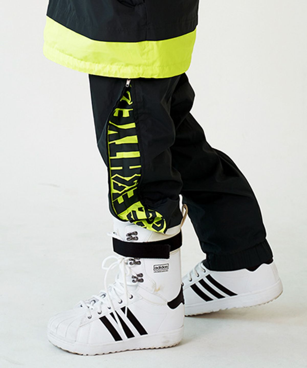 88리미티드(88LIMITED) P2 21BOXER pants(P2 21복서팬츠-BLK/LEMON)