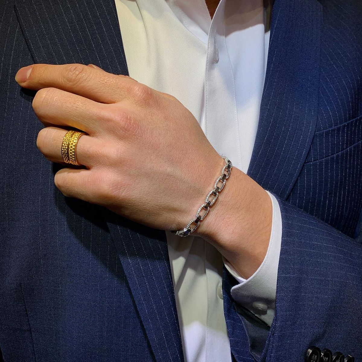 지레이드(G_RADE) Hollow Rectangle Tennis Chain Bracelet