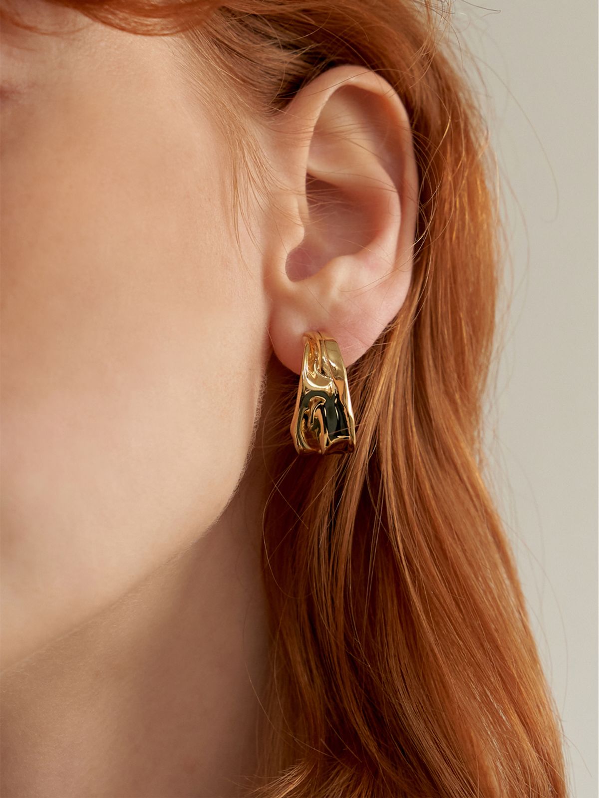 리엔느와르(leeENoir) Draped Earring (2color)
