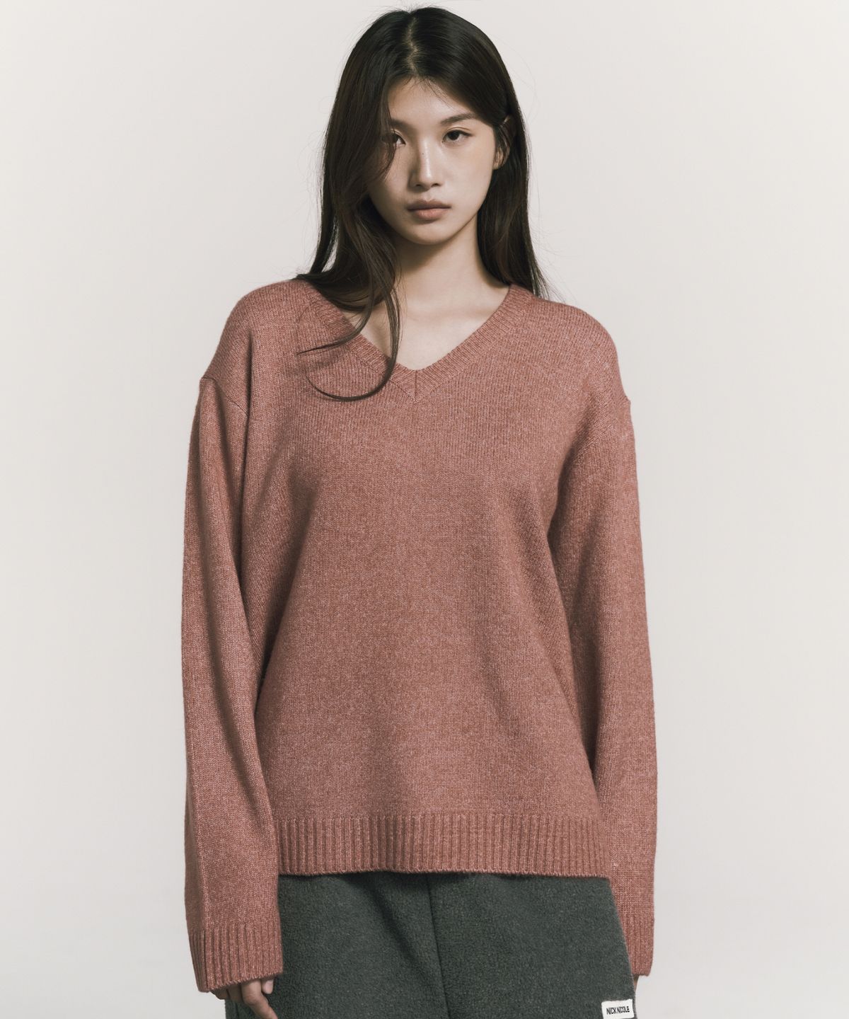 닉앤니콜(NICK&NICOLE) [ESSENTIAL] CLASSICAL SOFT V SWEATER_10 COLOR