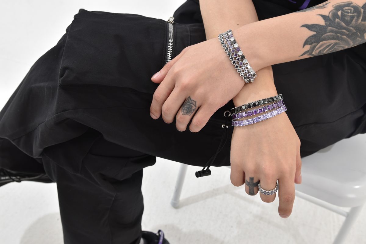 블랙 퍼플(BLACK PURPLE) 스퀘어 큐빅 트레인 팔찌_블랙 Square Cubic Train Bracelet_Black