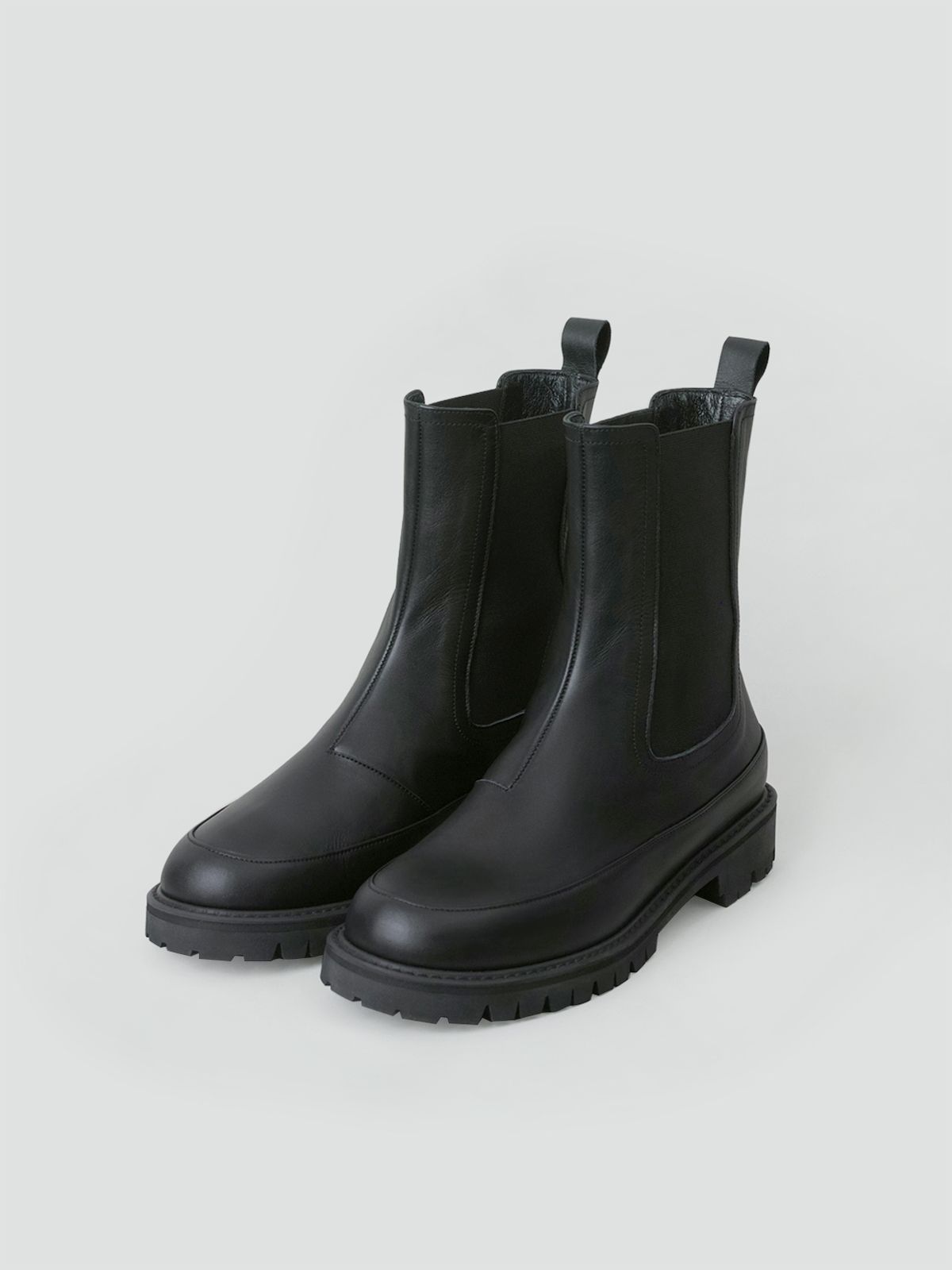 흰(HEENN) Chunky Sole Chelsea Boots - Black (기모안감)
