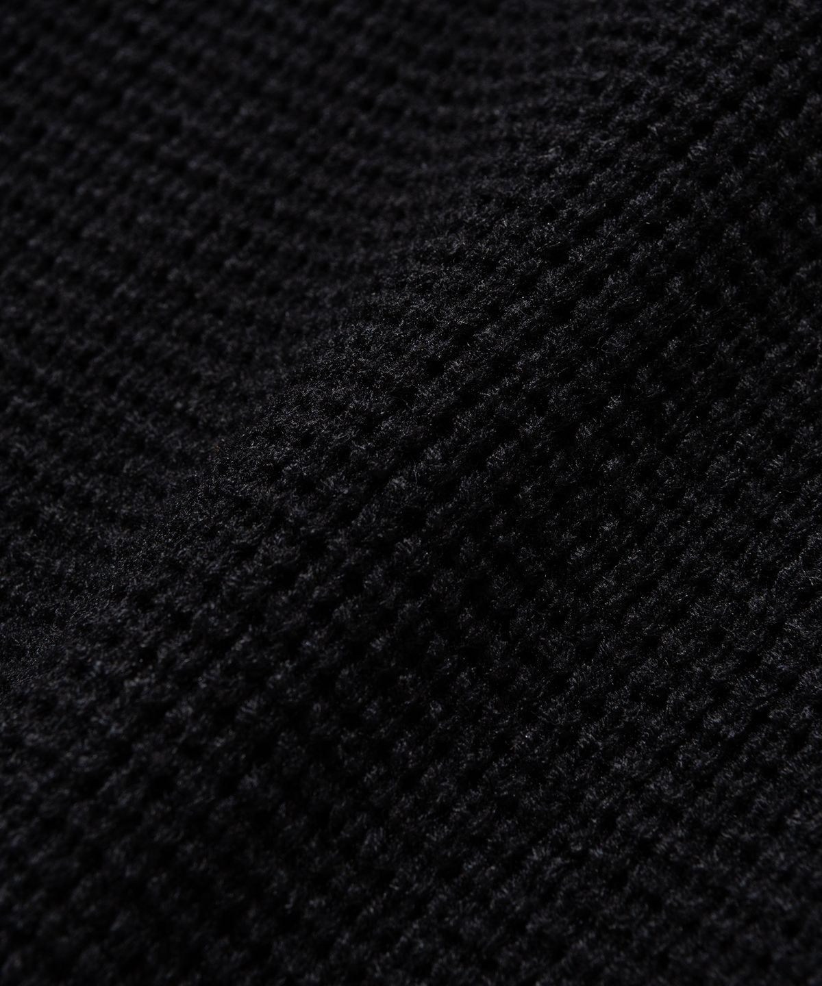 니티드(KNITTED) 안티필링 볼륨 와플 가디건 BLACK