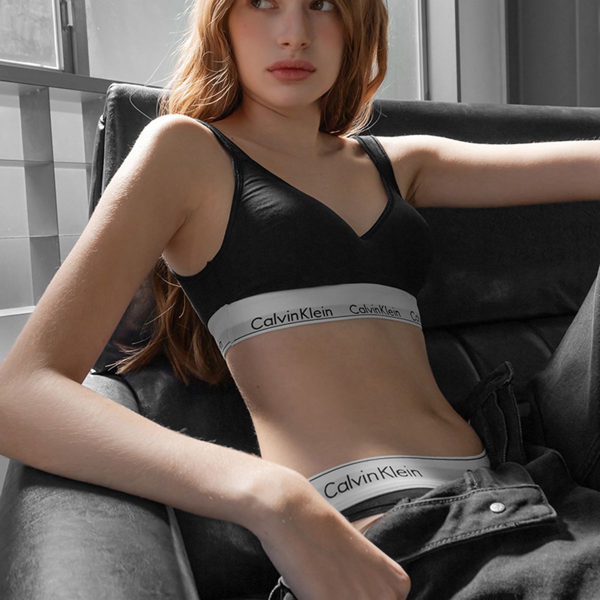 캘빈클라인 언더웨어(CALVIN KLEIN UNDERWEAR) 여성 아이콘 코튼 모달 스쿱백 브라렛_QF5490001
