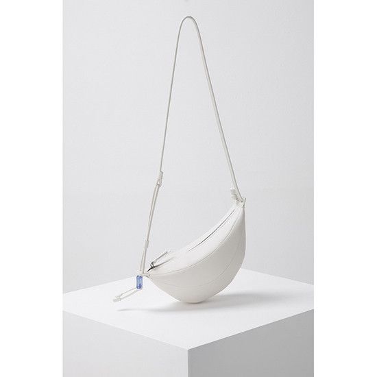 MUSINSA | Archivépke Small fling bag(My clean bed)_OVBAX25001WHT