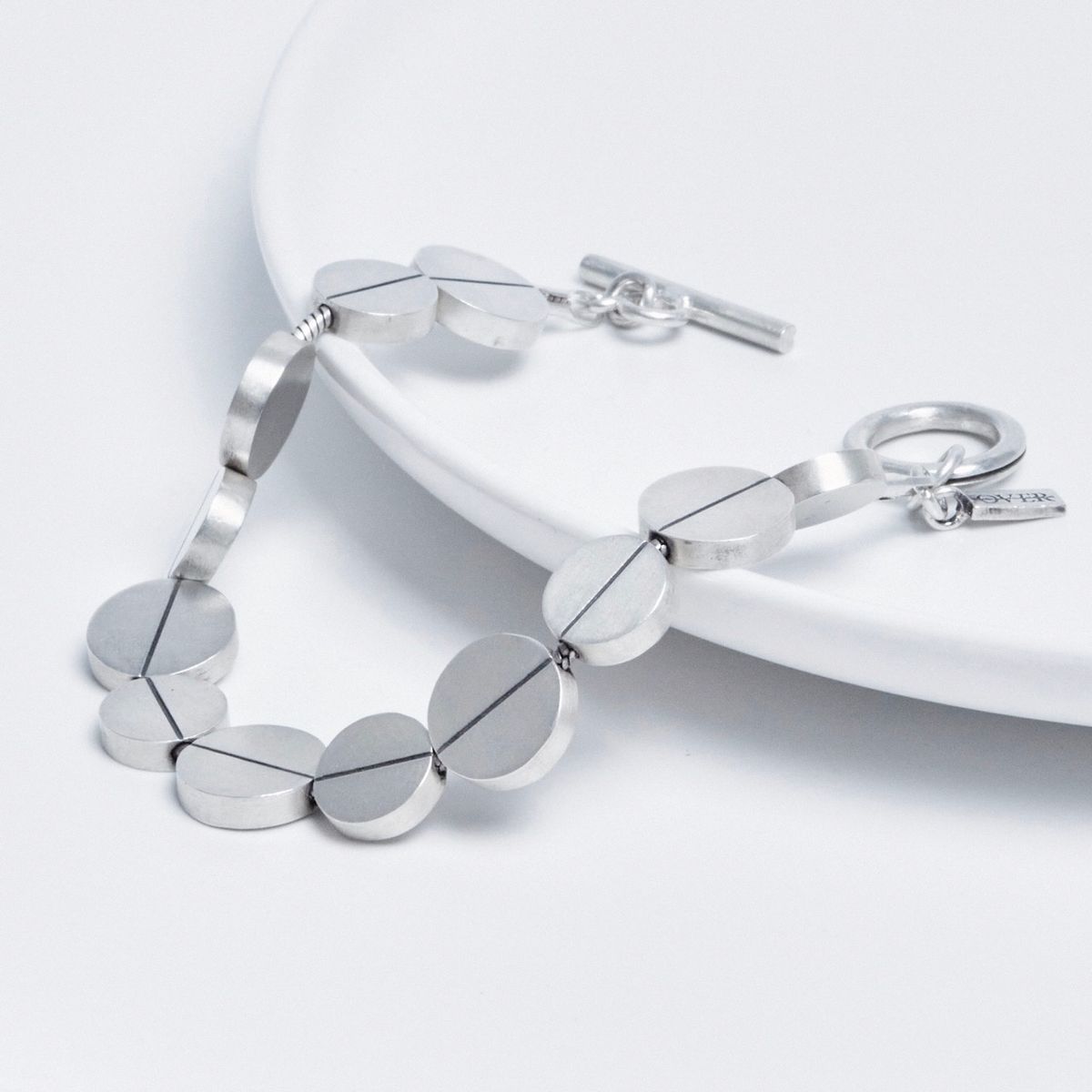 오버더라인(OVER THE LINE) One line Bracelet