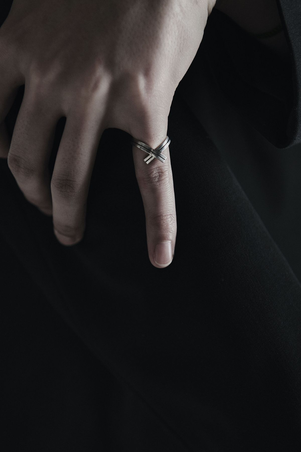 오버더라인(OVER THE LINE) Knot line Ring