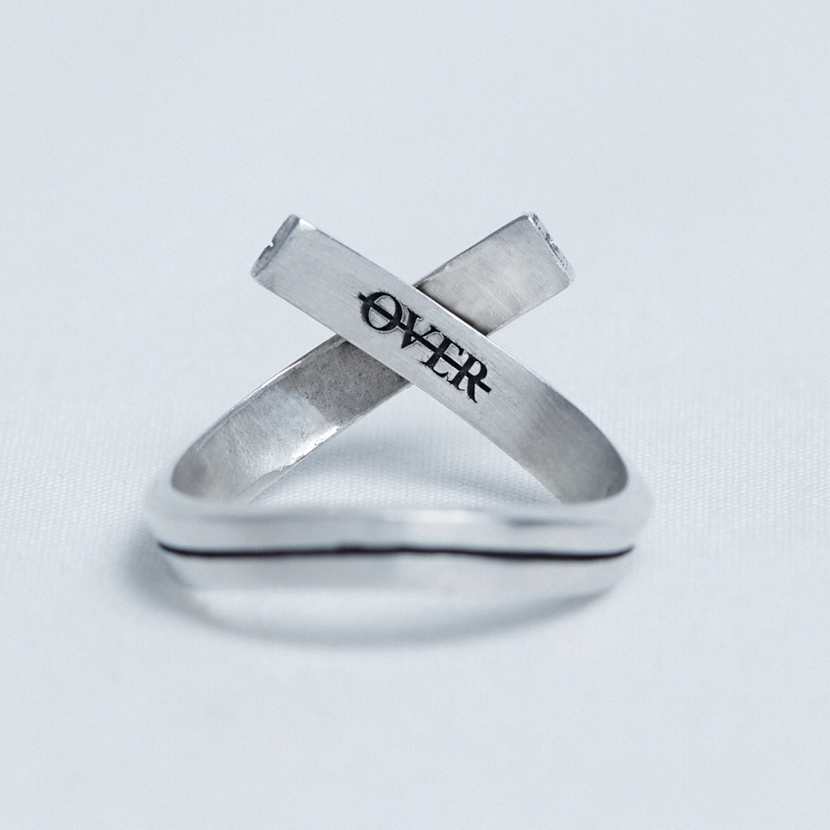 오버더라인(OVER THE LINE) Knot line Ring