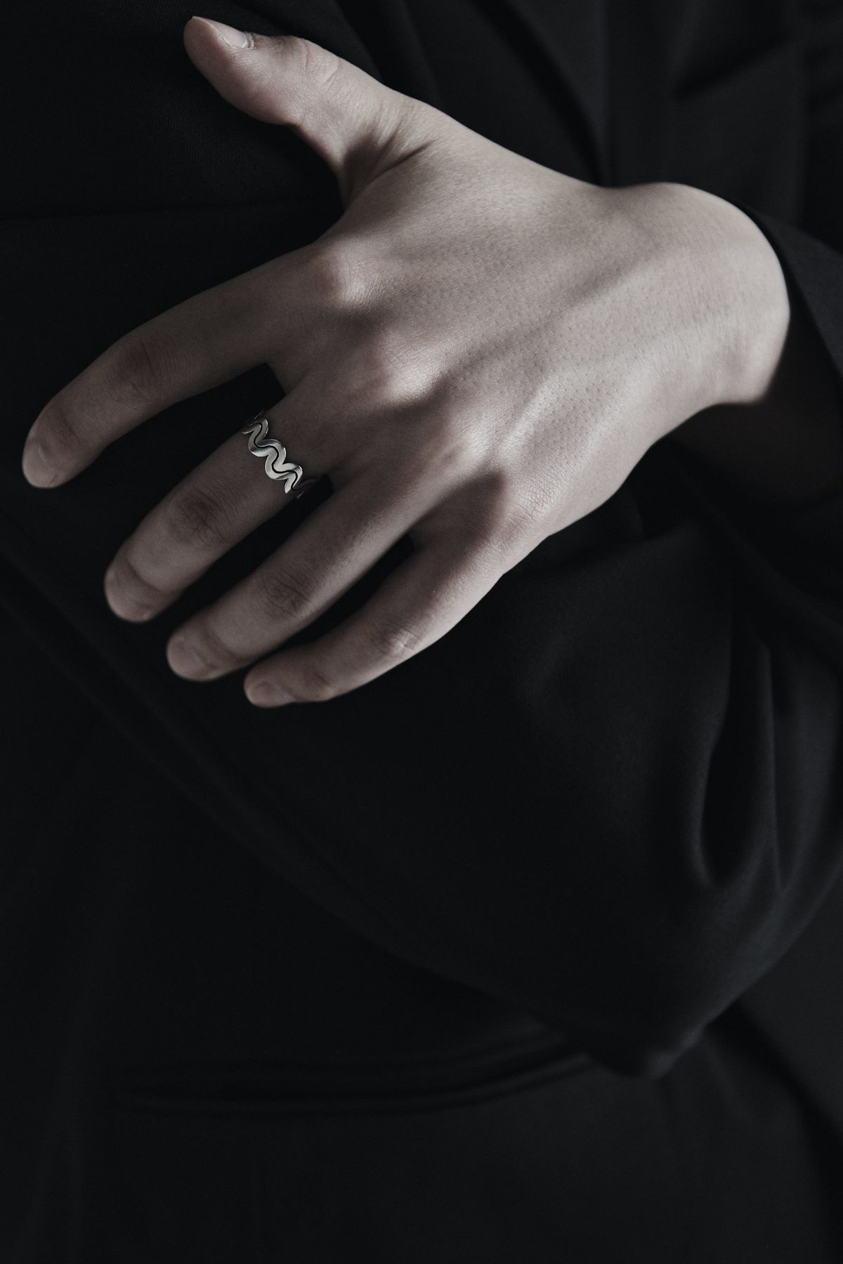 오버더라인(OVER THE LINE) Wave line Ring