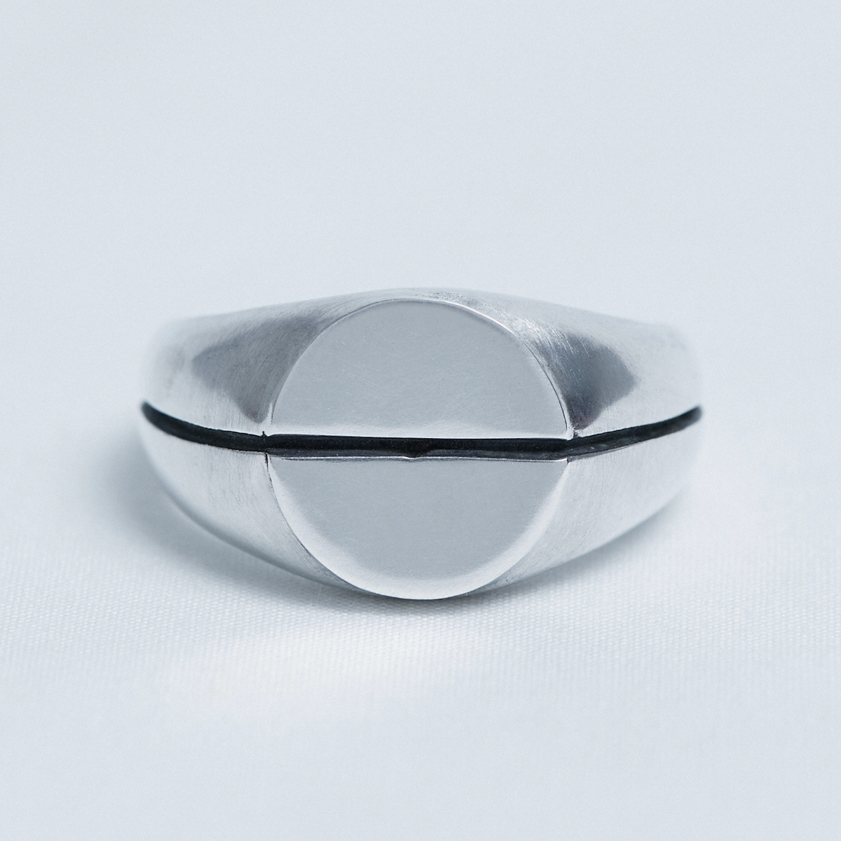 오버더라인(OVER THE LINE) One line Circle Ring