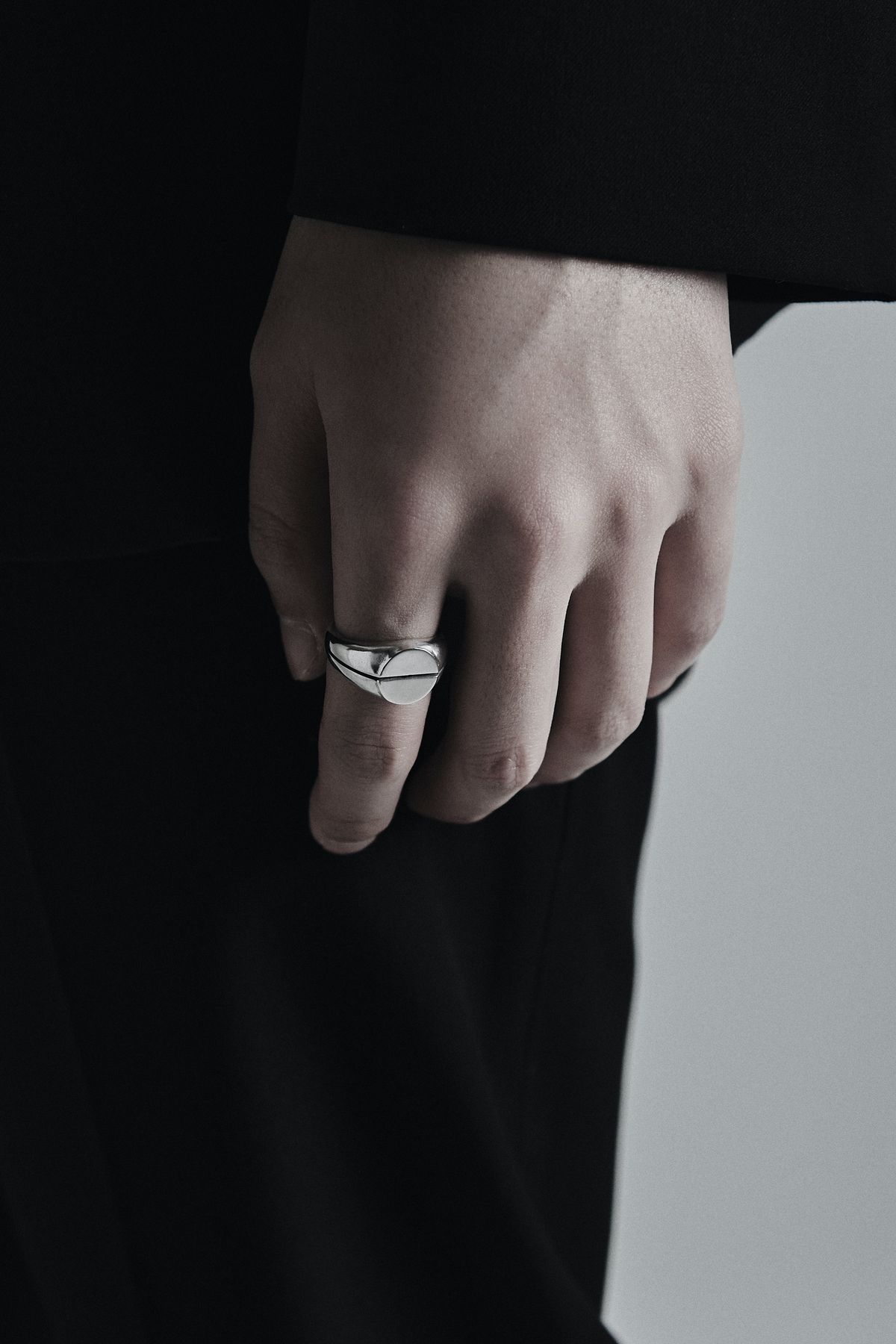 오버더라인(OVER THE LINE) One line Circle Ring